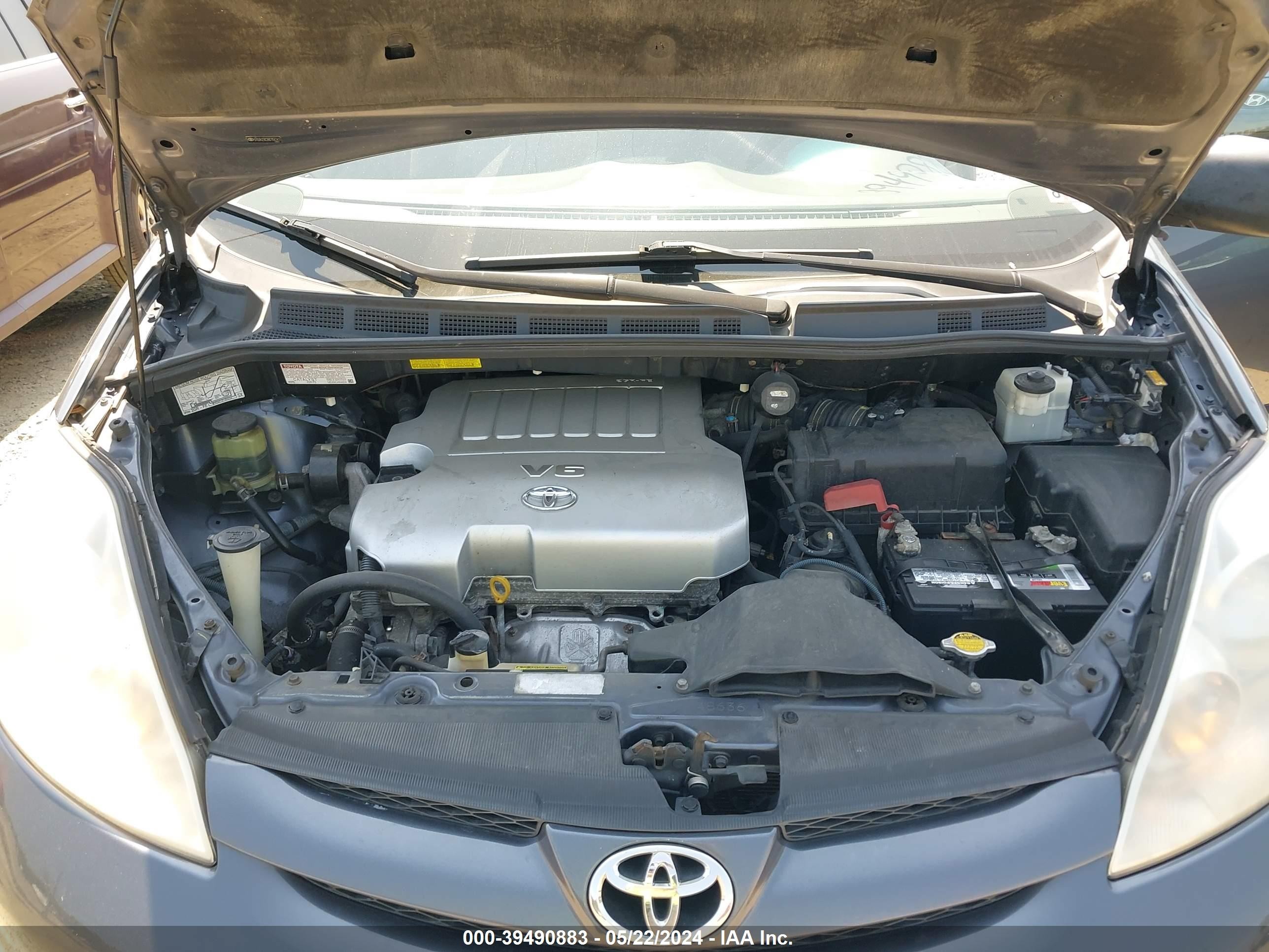 Photo 9 VIN: 5TDZK23C28S156343 - TOYOTA SIENNA 