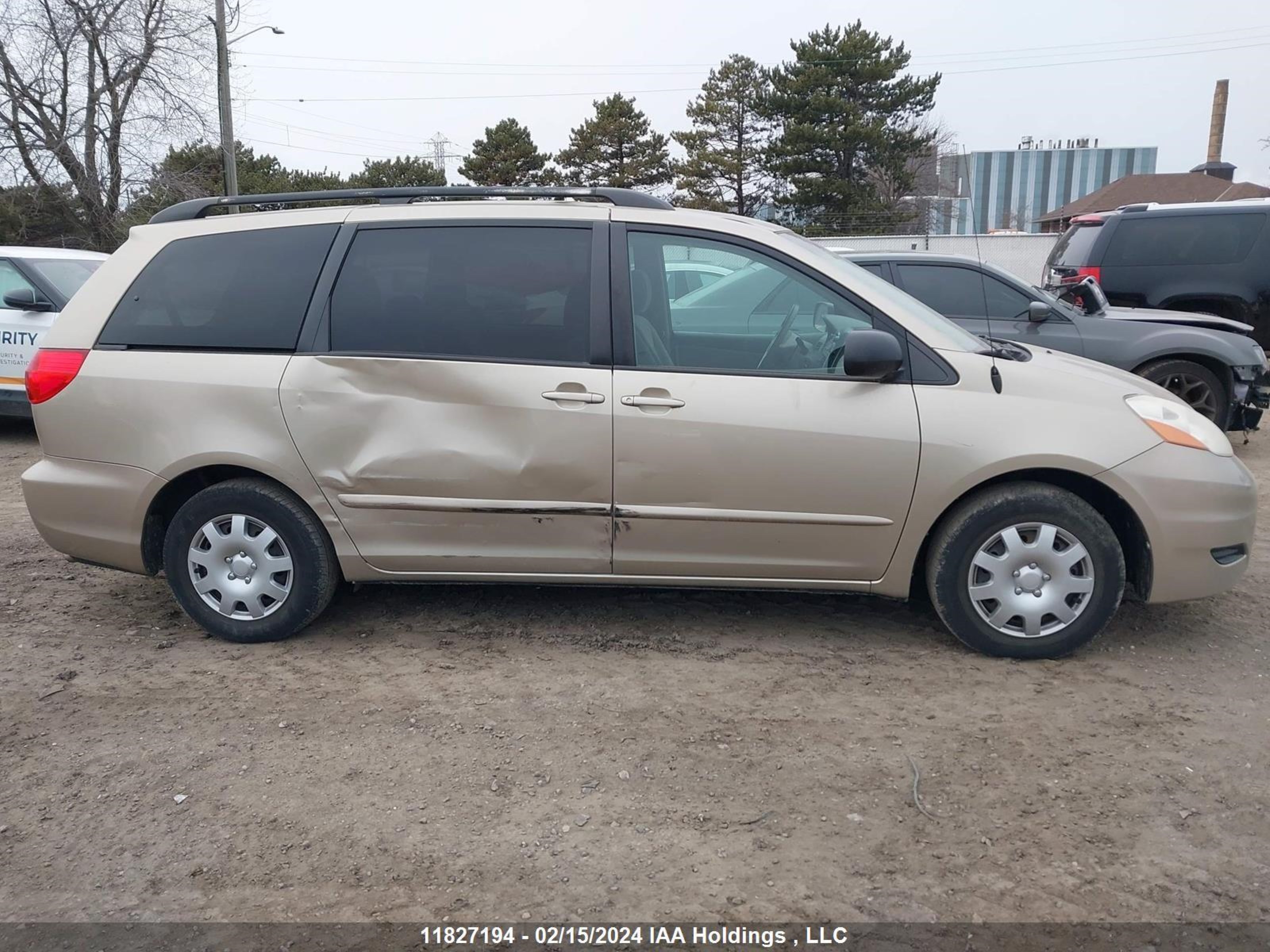 Photo 12 VIN: 5TDZK23C29S277679 - TOYOTA SIENNA 