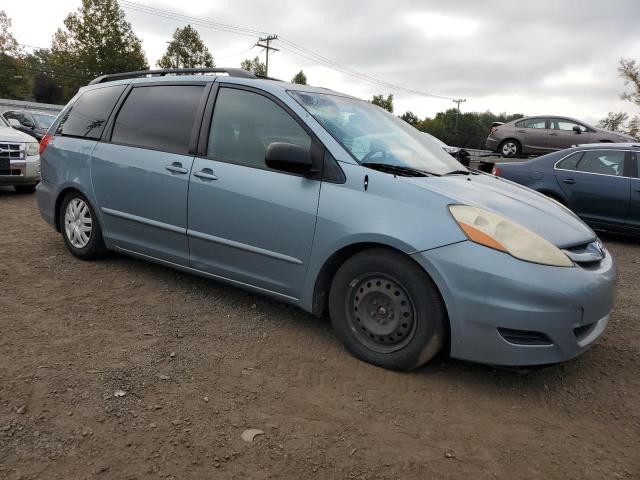 Photo 3 VIN: 5TDZK23C37S047534 - TOYOTA SIENNA CE 