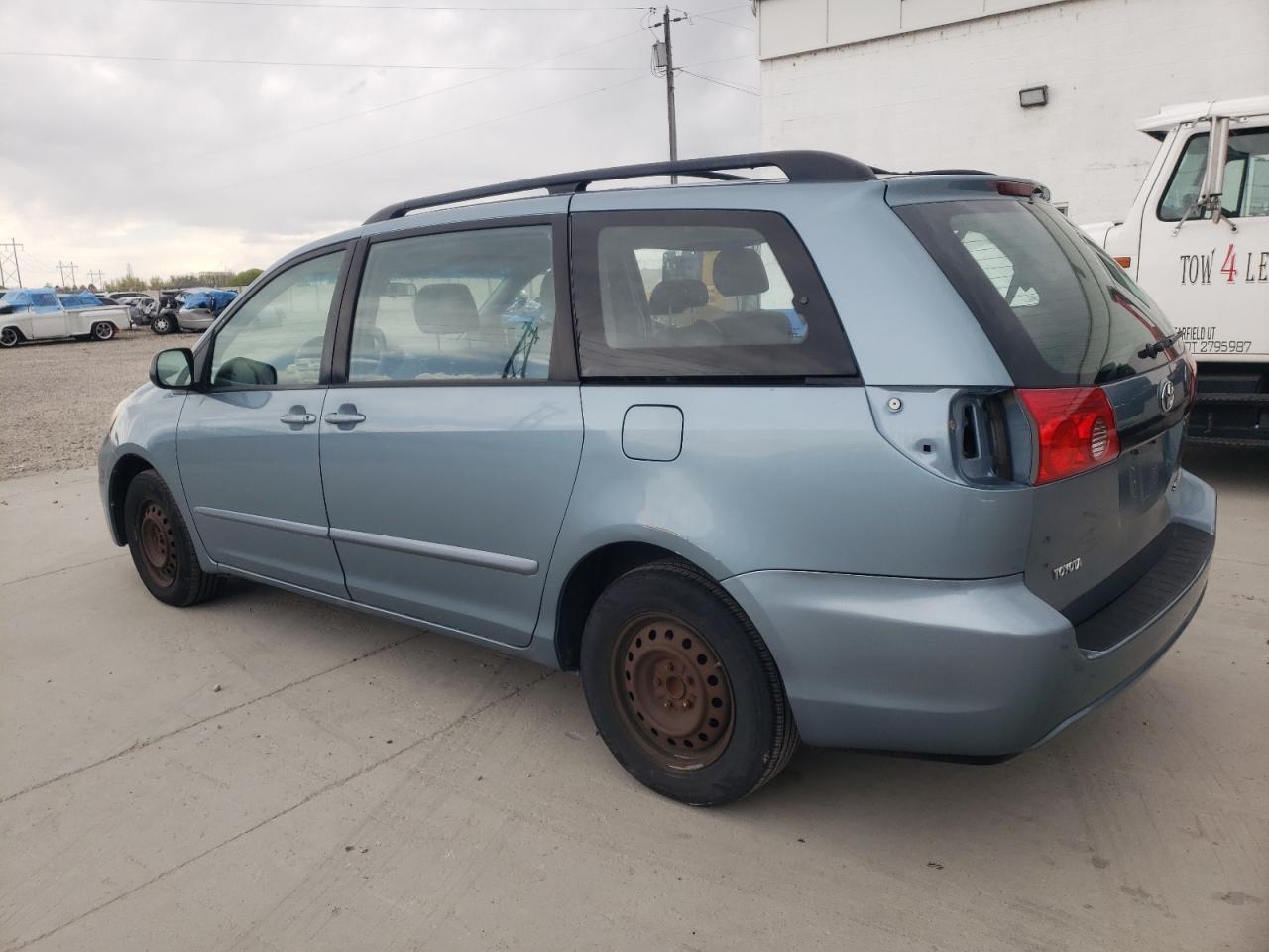 Photo 1 VIN: 5TDZK23C38S219904 - TOYOTA SIENNA 