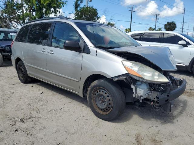 Photo 3 VIN: 5TDZK23C39S256758 - TOYOTA SIENNA CE 