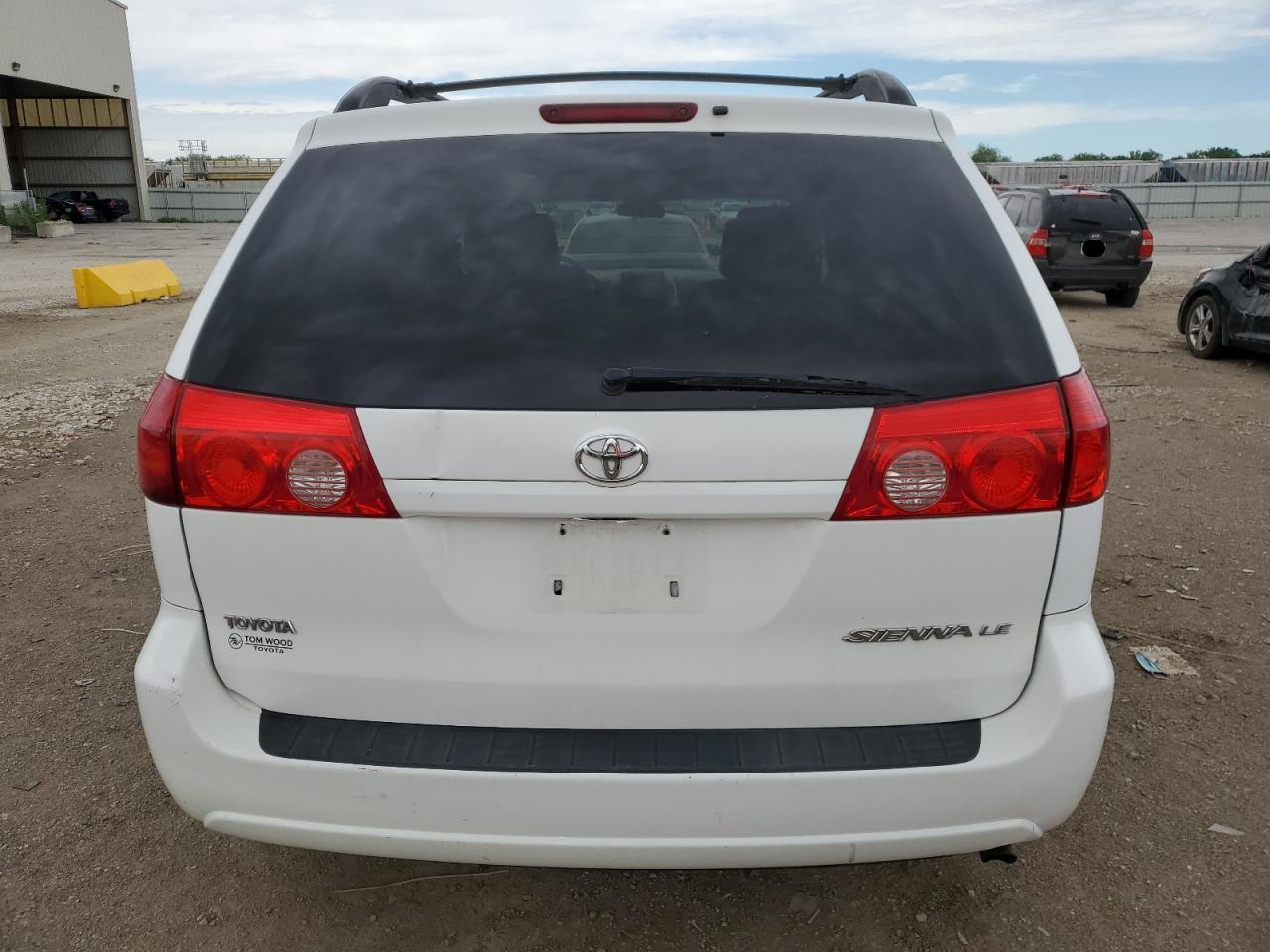 Photo 5 VIN: 5TDZK23C39S281160 - TOYOTA SIENNA 