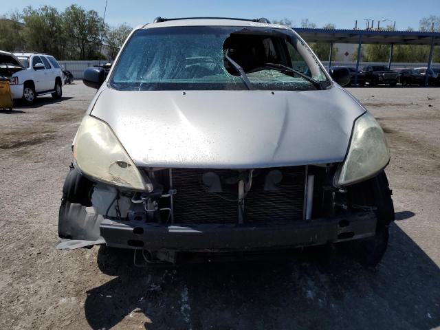 Photo 4 VIN: 5TDZK23C47S054749 - TOYOTA SIENNA CE 