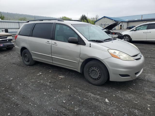 Photo 3 VIN: 5TDZK23C47S070403 - TOYOTA SIENNA CE 