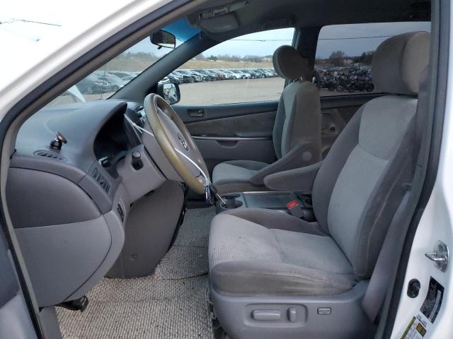 Photo 6 VIN: 5TDZK23C48S139396 - TOYOTA SIENNA CE 