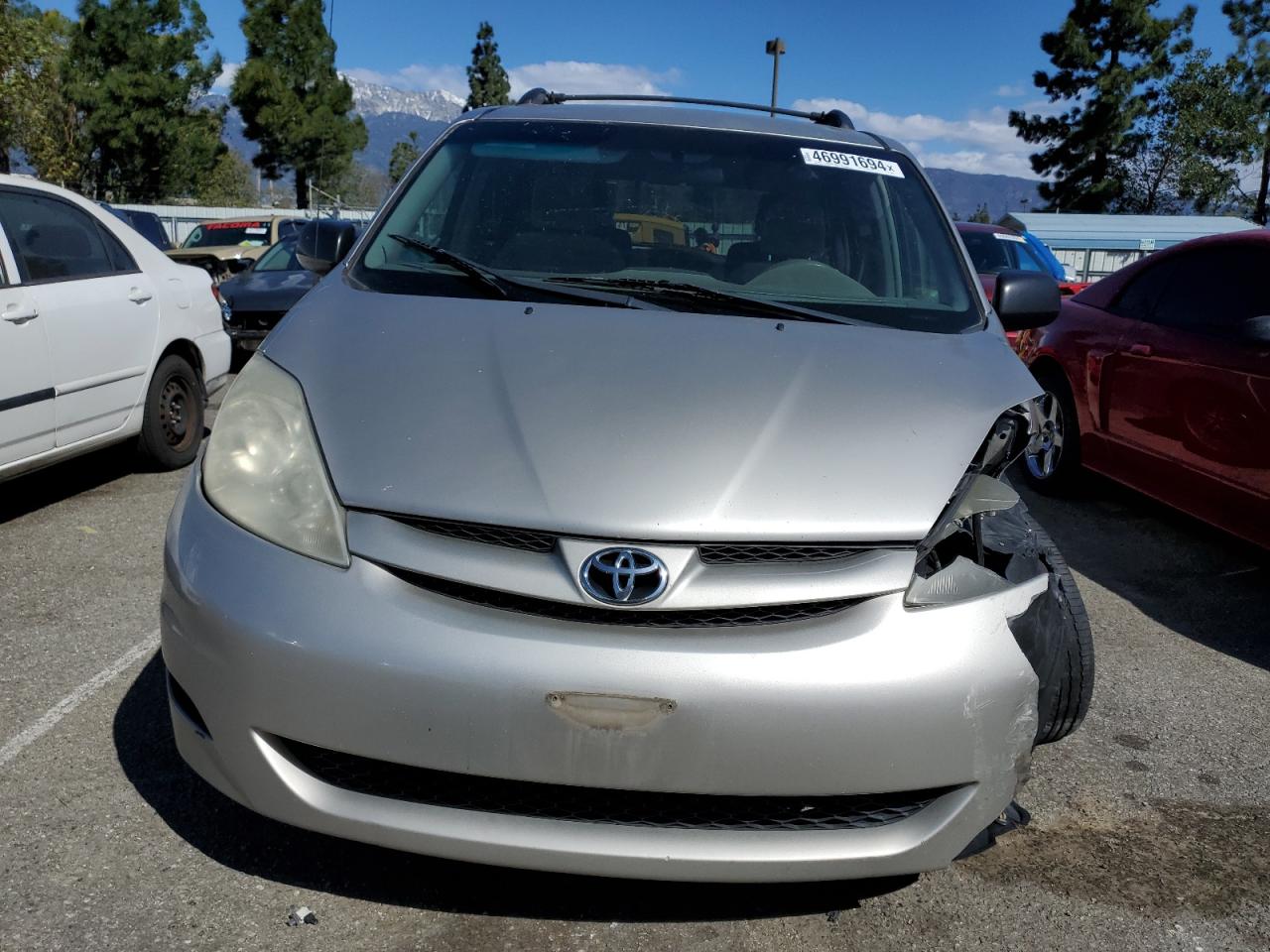 Photo 4 VIN: 5TDZK23C48S194818 - TOYOTA SIENNA 