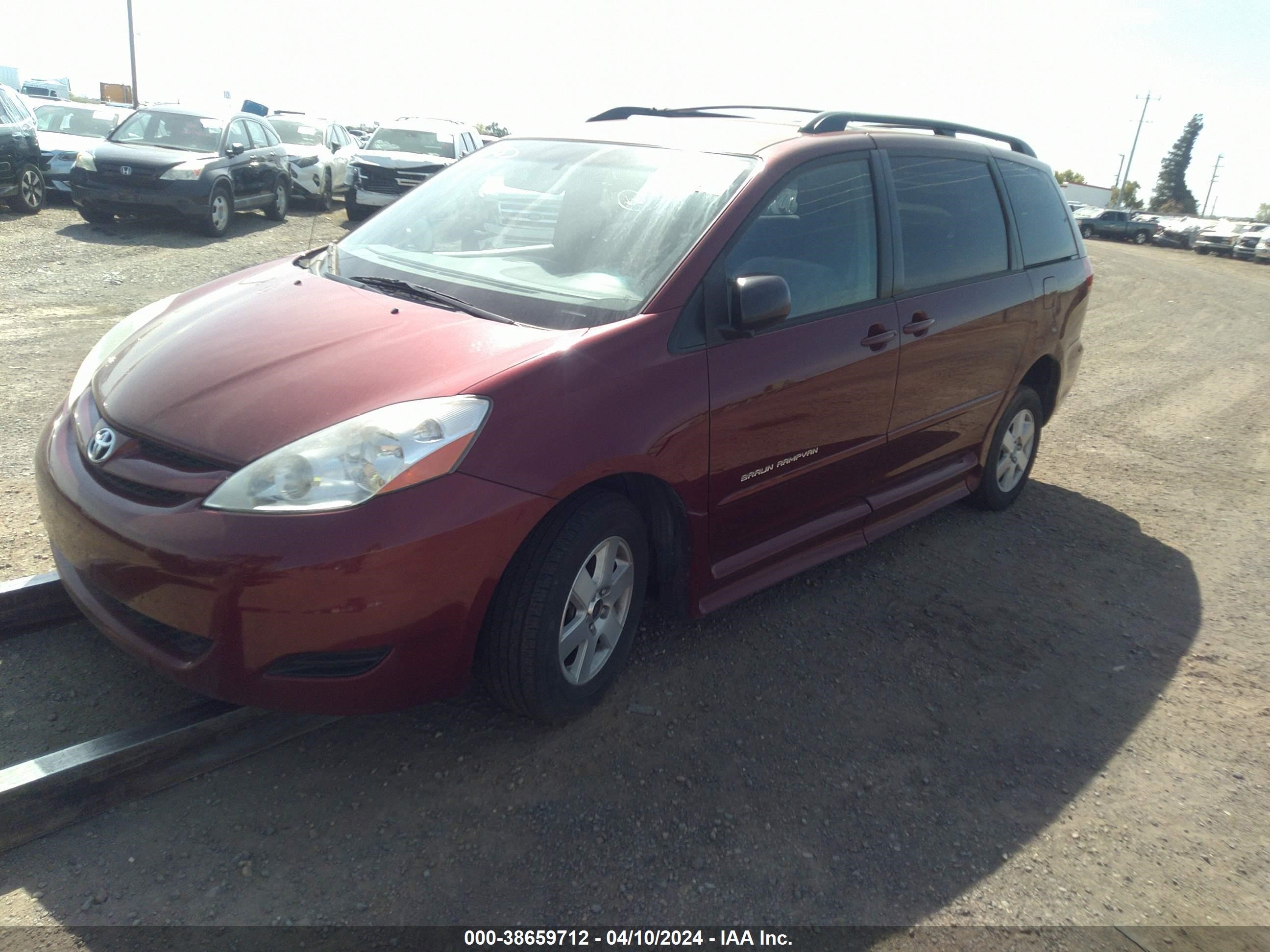 Photo 1 VIN: 5TDZK23C49S244277 - TOYOTA SIENNA 