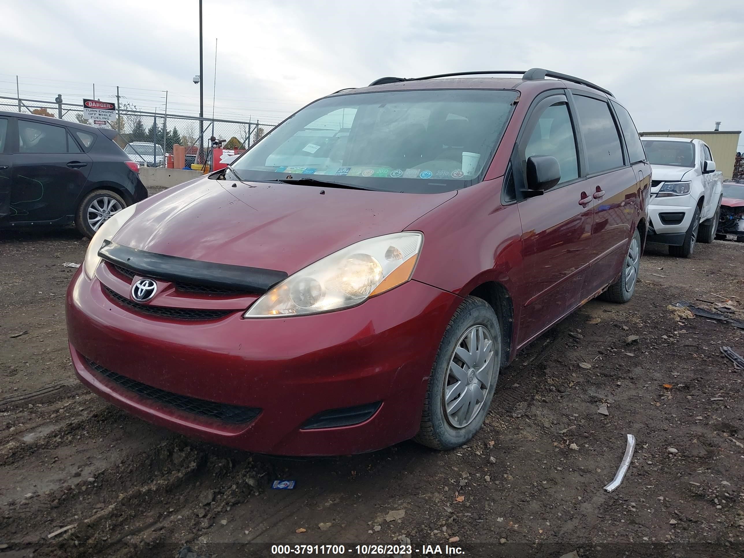 Photo 1 VIN: 5TDZK23C49S245607 - TOYOTA SIENNA 