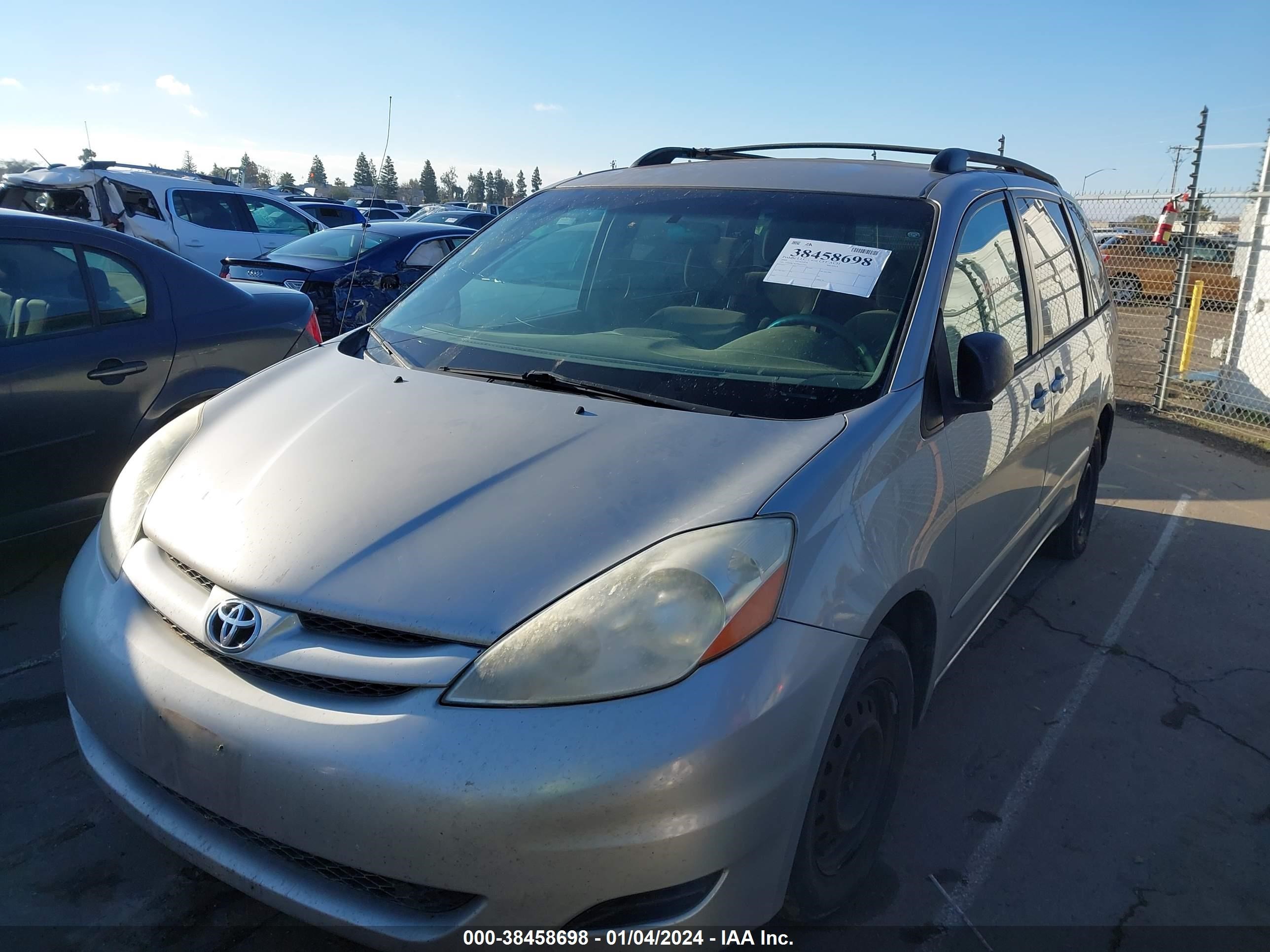 Photo 1 VIN: 5TDZK23C49S253187 - TOYOTA SIENNA 