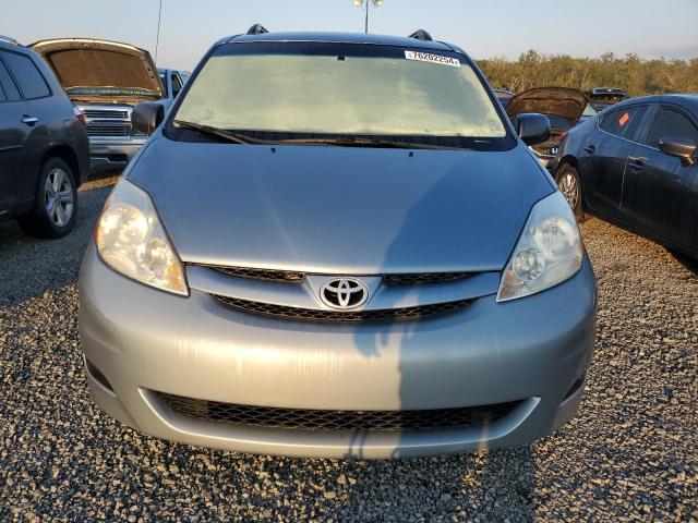 Photo 4 VIN: 5TDZK23C49S258101 - TOYOTA SIENNA CE 