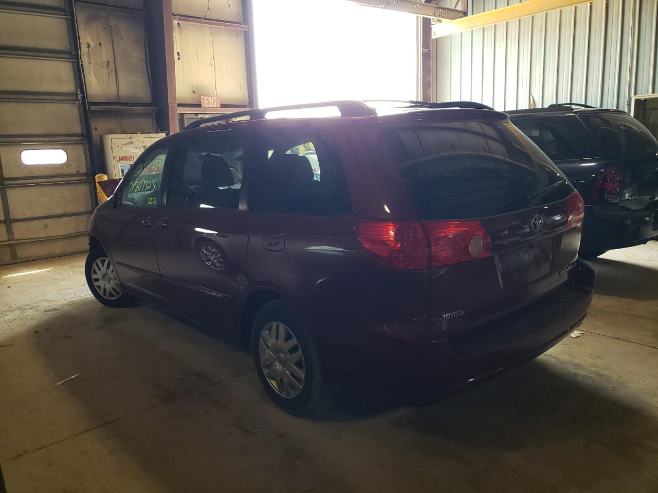 Photo 1 VIN: 5TDZK23C49S273293 - TOYOTA SIENNA 