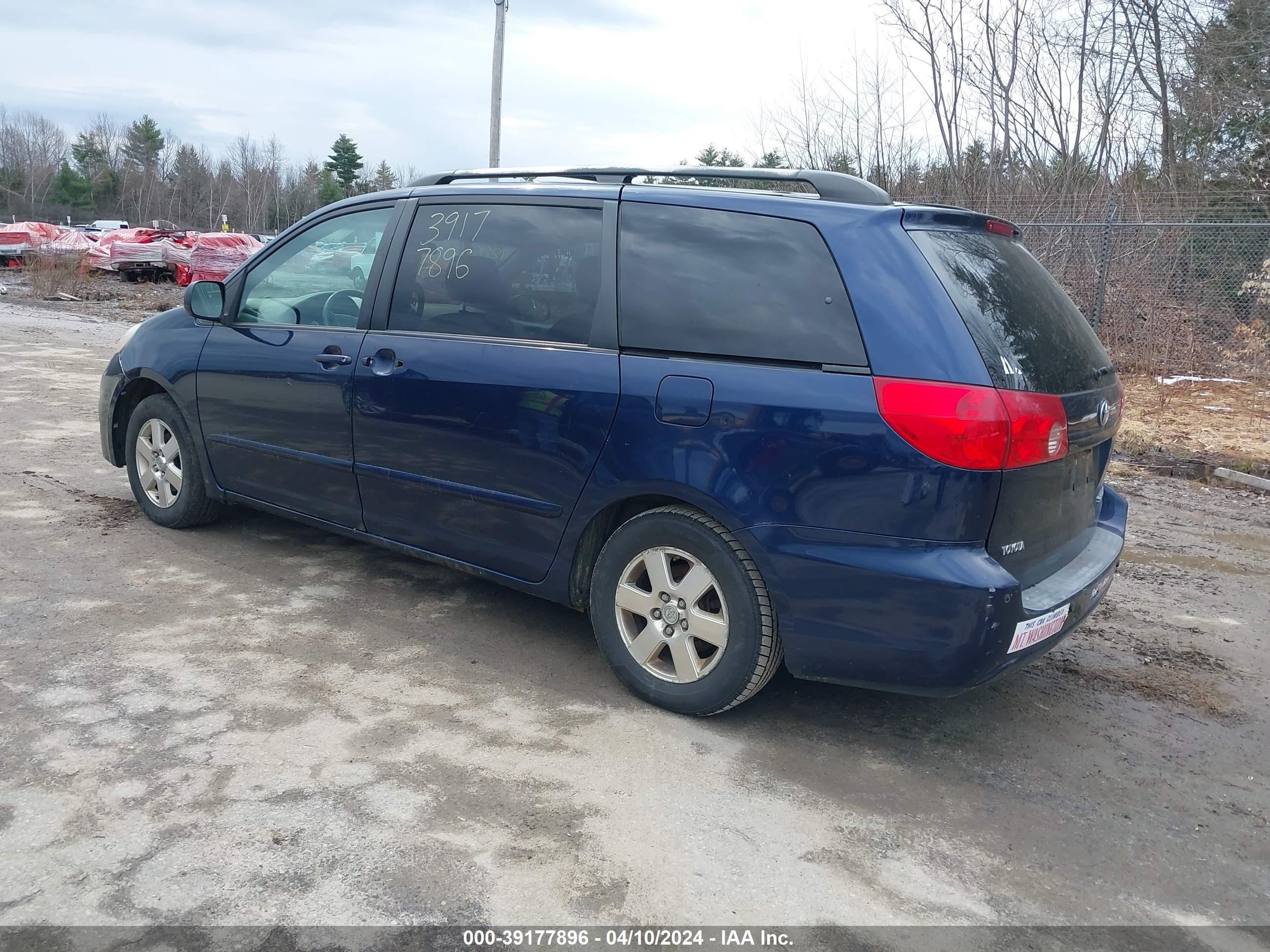 Photo 2 VIN: 5TDZK23C57S079076 - TOYOTA SIENNA 