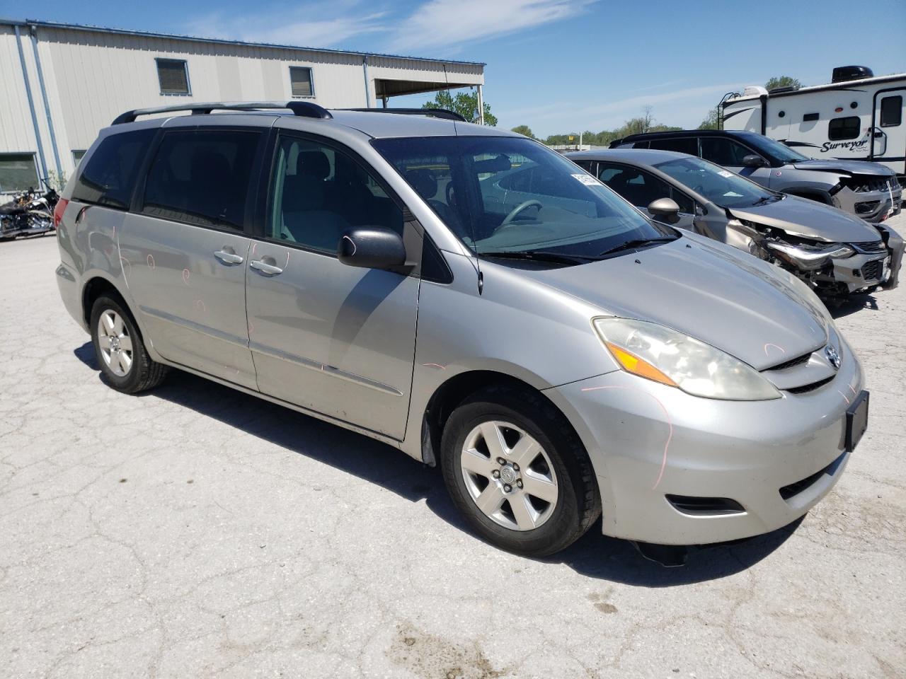 Photo 3 VIN: 5TDZK23C57S096380 - TOYOTA SIENNA 