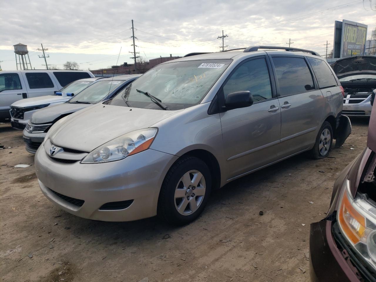 Photo 0 VIN: 5TDZK23C58S127533 - TOYOTA SIENNA 