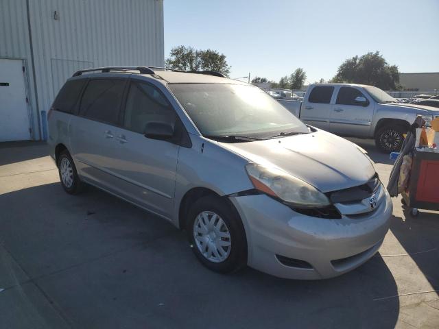 Photo 3 VIN: 5TDZK23C58S153730 - TOYOTA SIENNA CE 