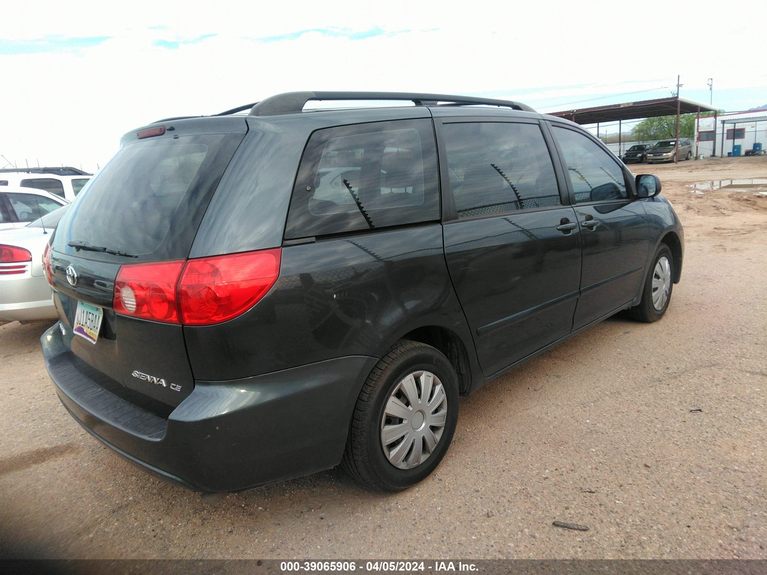 Photo 3 VIN: 5TDZK23C59S262626 - TOYOTA SIENNA 