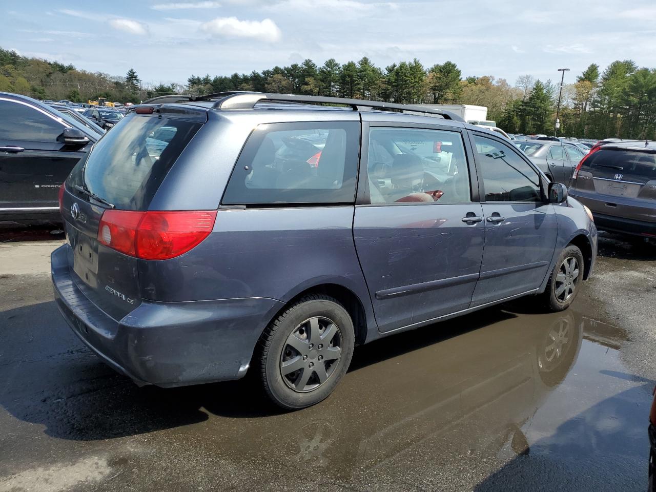 Photo 2 VIN: 5TDZK23C59S271164 - TOYOTA SIENNA 