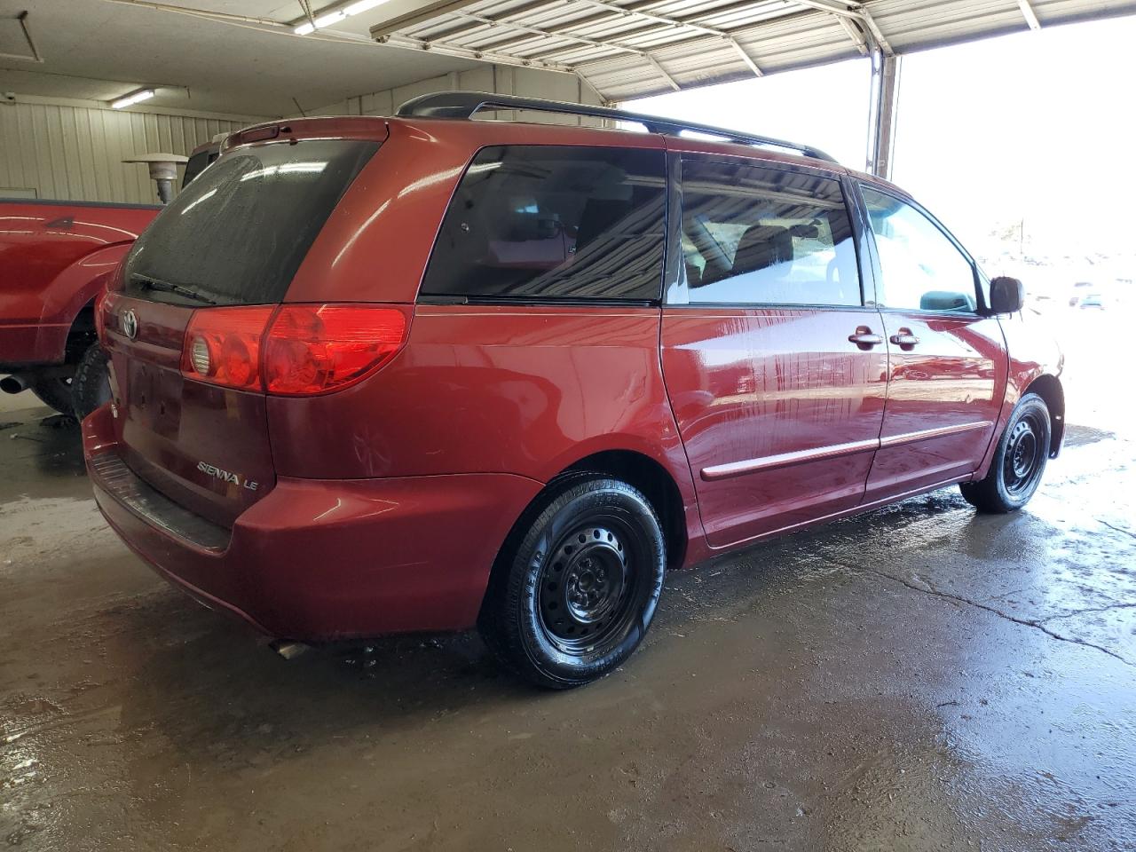 Photo 2 VIN: 5TDZK23C69S261596 - TOYOTA SIENNA 