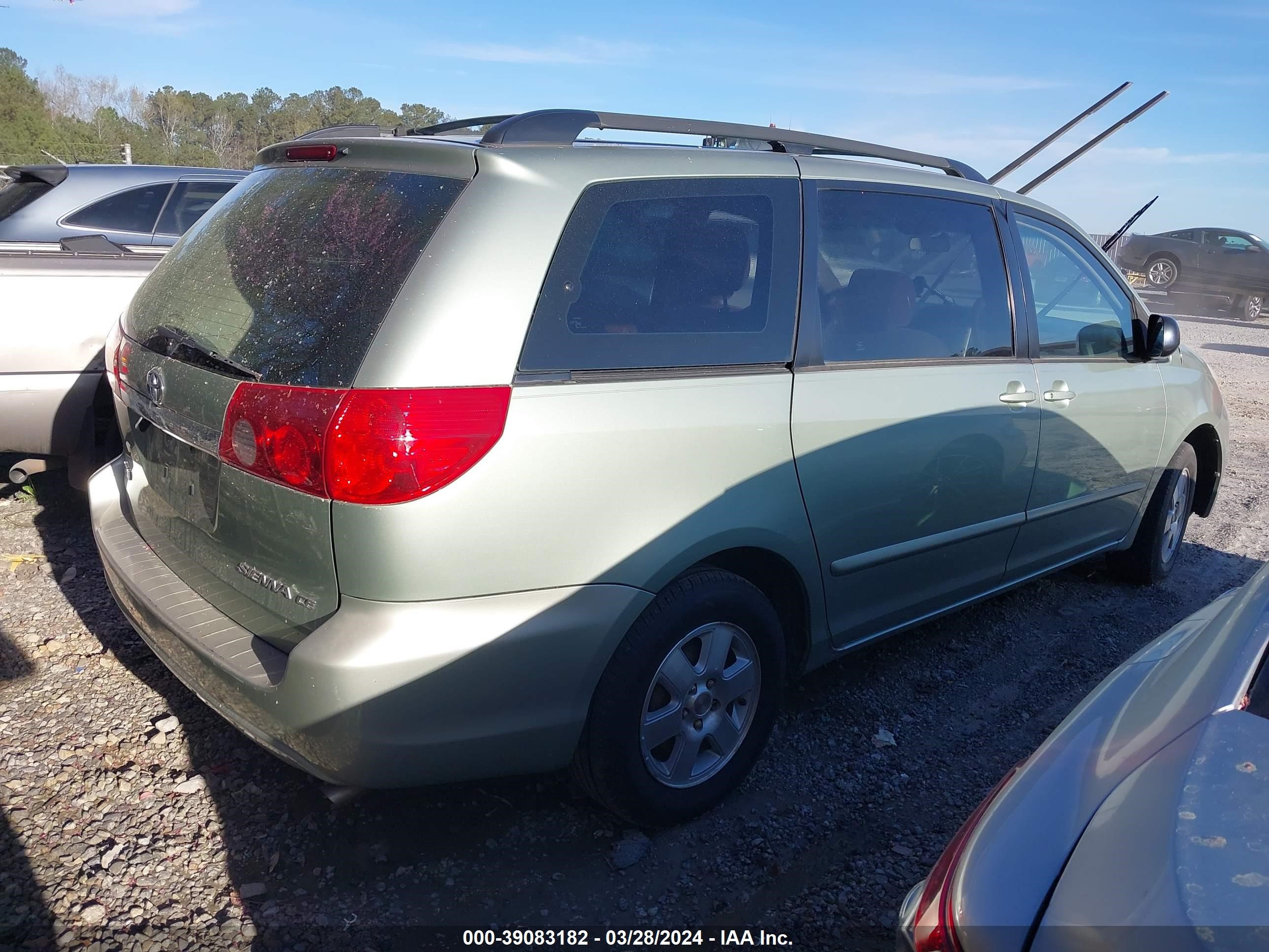 Photo 4 VIN: 5TDZK23C77S048430 - TOYOTA SIENNA 