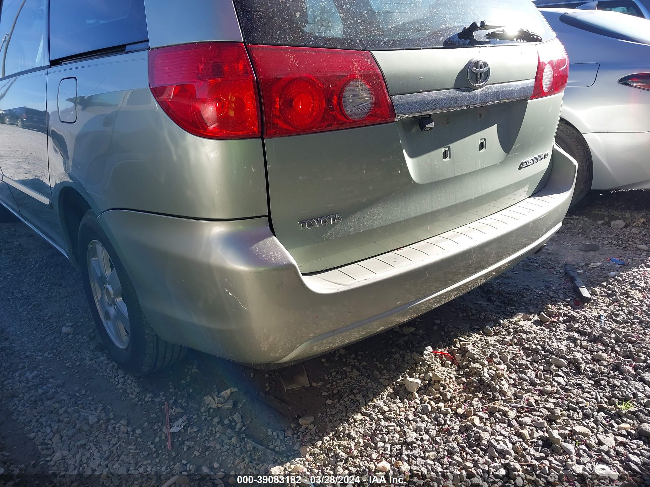 Photo 6 VIN: 5TDZK23C77S048430 - TOYOTA SIENNA 