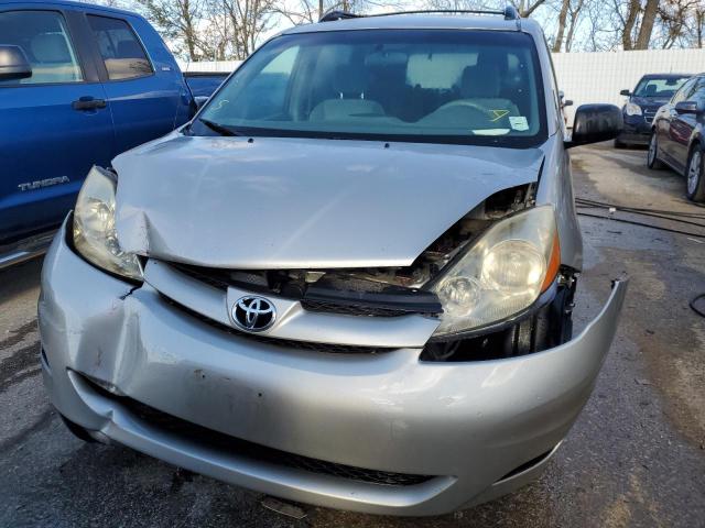 Photo 4 VIN: 5TDZK23C78S158430 - TOYOTA SIENNA CE 