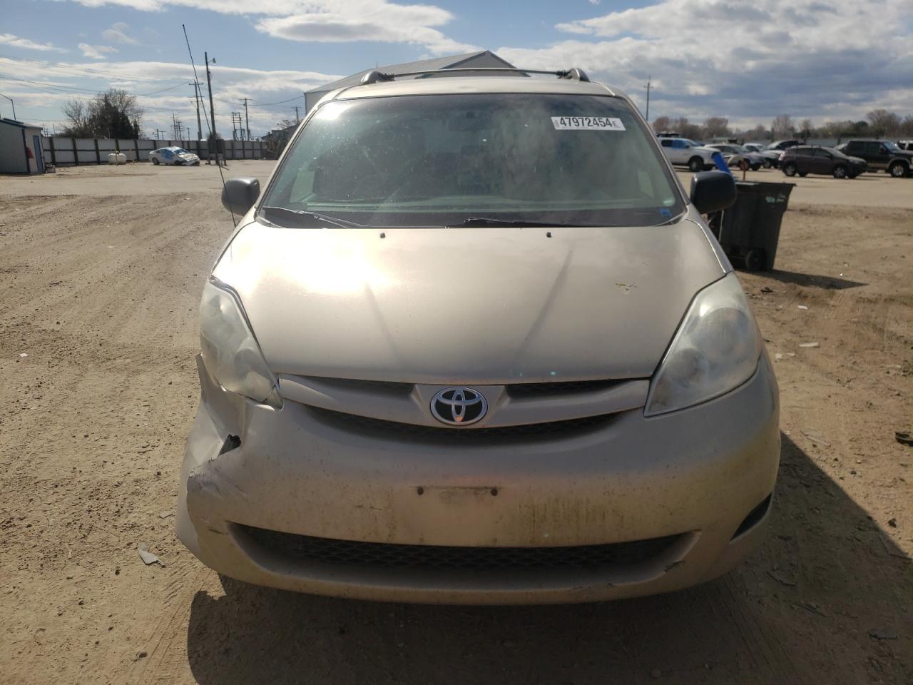 Photo 4 VIN: 5TDZK23C78S212339 - TOYOTA SIENNA 