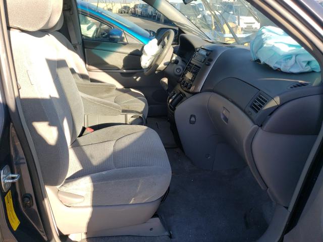 Photo 4 VIN: 5TDZK23C79S239493 - TOYOTA SIENNA CE 