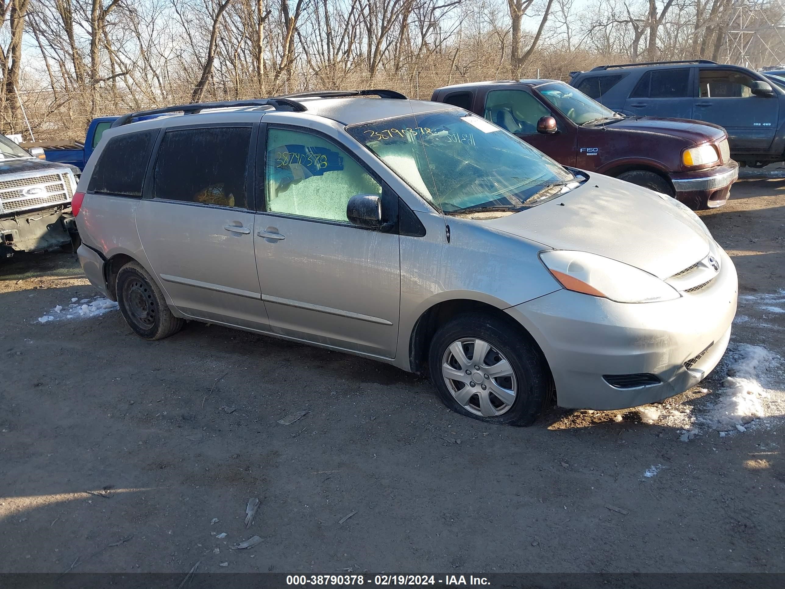 Photo 0 VIN: 5TDZK23C79S249506 - TOYOTA SIENNA 