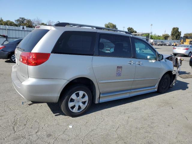 Photo 2 VIN: 5TDZK23C79S280769 - TOYOTA SIENNA CE 