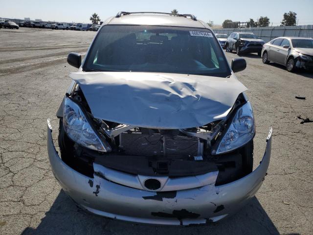 Photo 4 VIN: 5TDZK23C79S280769 - TOYOTA SIENNA CE 