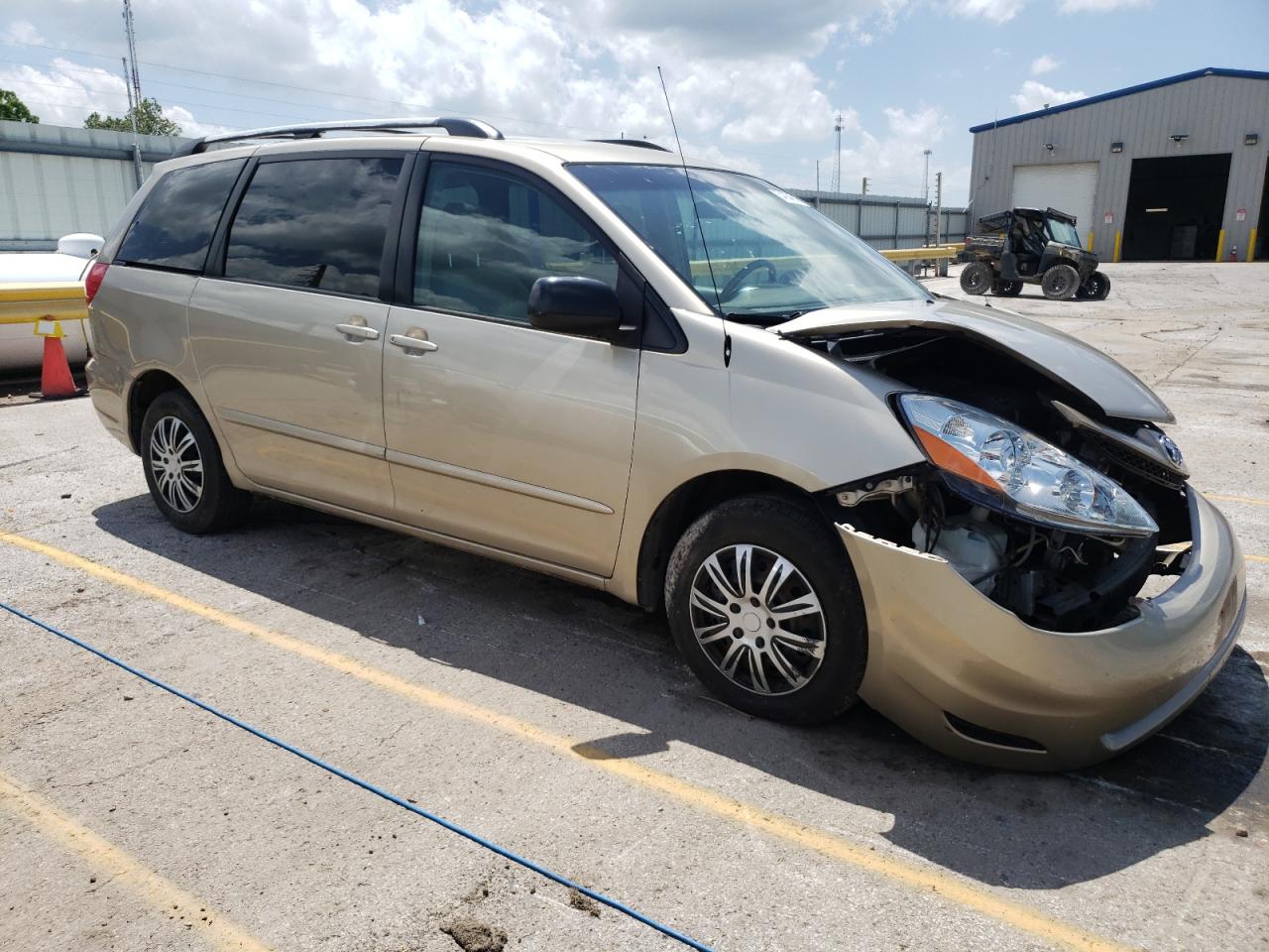 Photo 3 VIN: 5TDZK23C88S148876 - TOYOTA SIENNA 