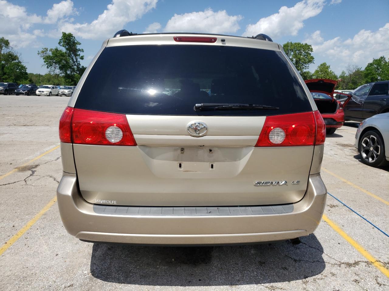 Photo 5 VIN: 5TDZK23C88S148876 - TOYOTA SIENNA 