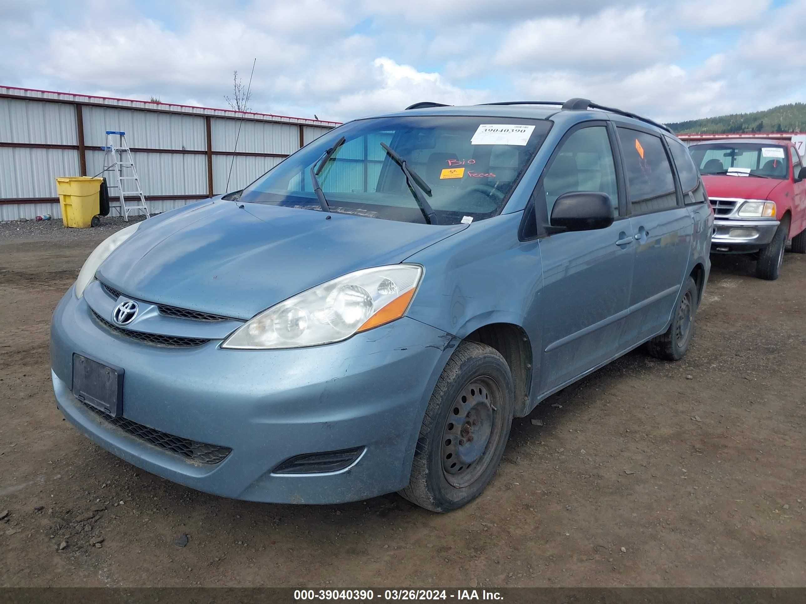 Photo 1 VIN: 5TDZK23C89S240796 - TOYOTA SIENNA 