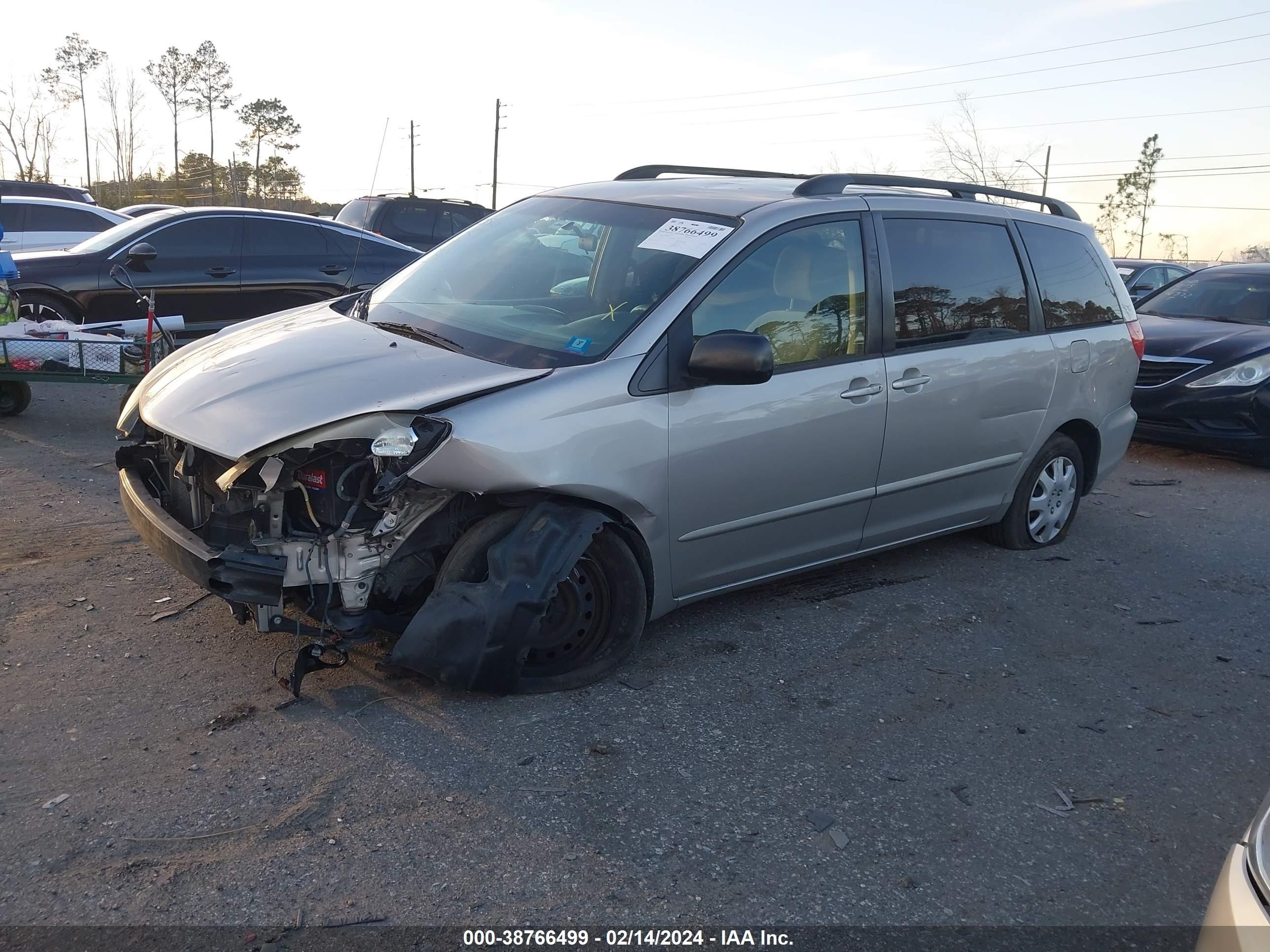 Photo 1 VIN: 5TDZK23C89S241737 - TOYOTA SIENNA 