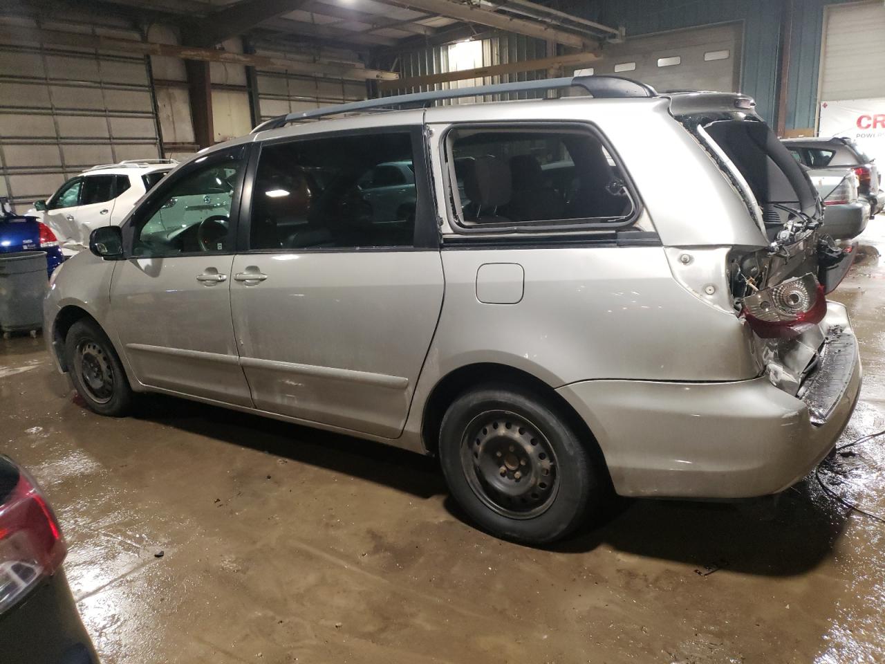 Photo 1 VIN: 5TDZK23C97S024601 - TOYOTA SIENNA 