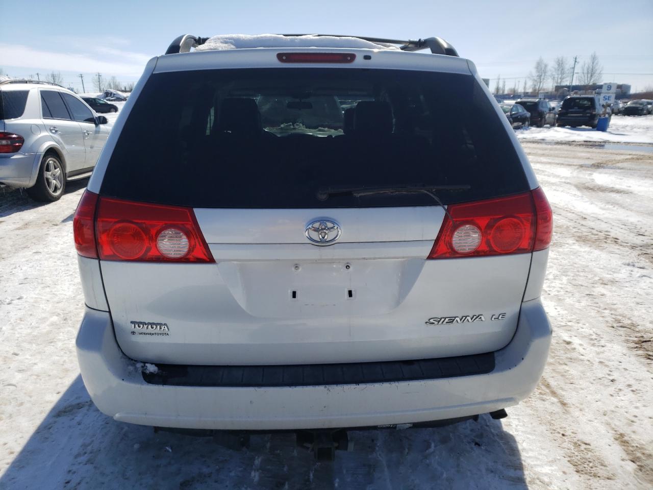 Photo 5 VIN: 5TDZK23C97S027112 - TOYOTA SIENNA 