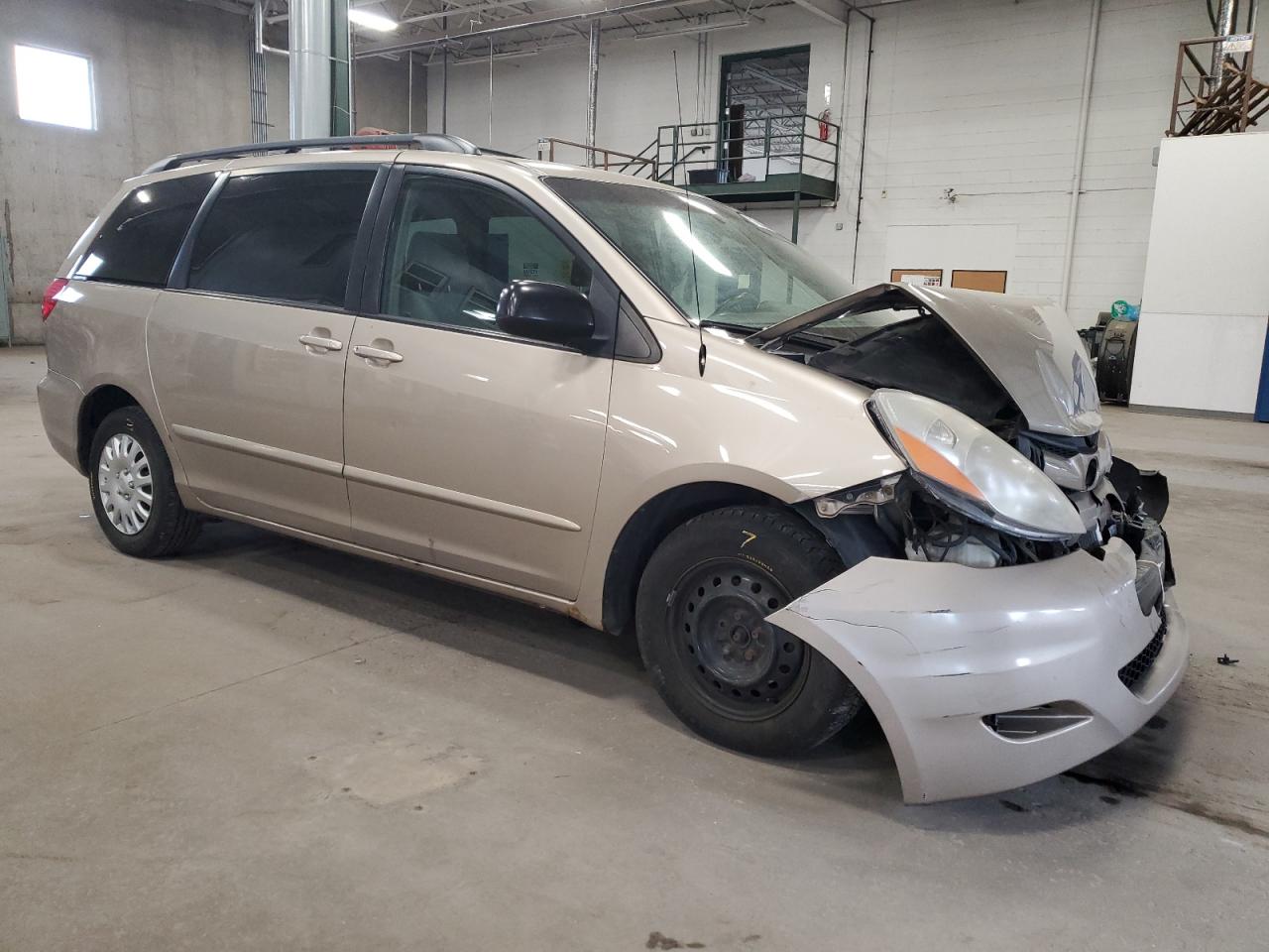 Photo 3 VIN: 5TDZK23C97S054391 - TOYOTA SIENNA 