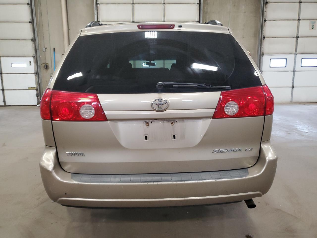 Photo 5 VIN: 5TDZK23C97S054391 - TOYOTA SIENNA 