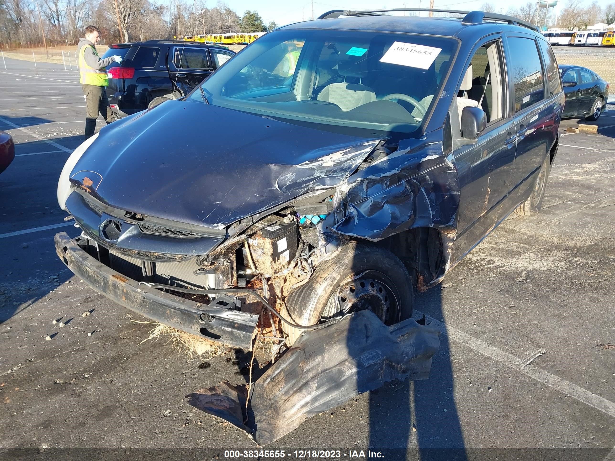 Photo 5 VIN: 5TDZK23C97S074107 - TOYOTA SIENNA 