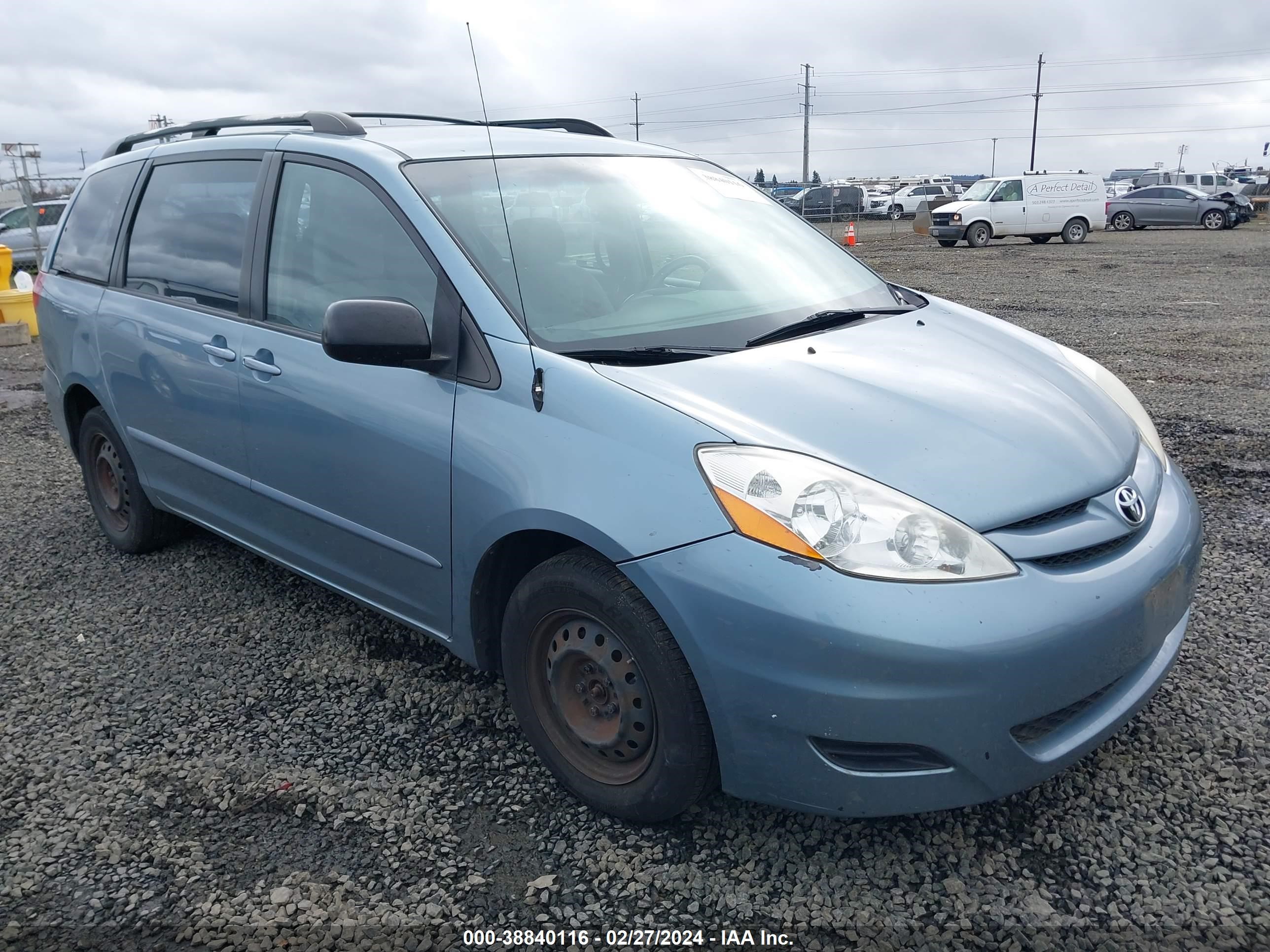 Photo 0 VIN: 5TDZK23C97S085964 - TOYOTA SIENNA 