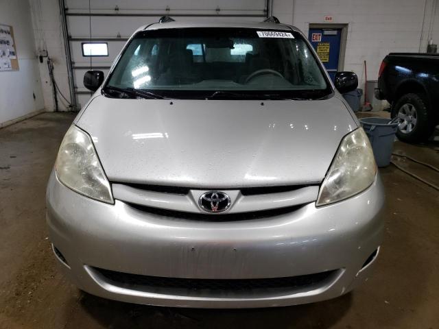 Photo 4 VIN: 5TDZK23C98S112923 - TOYOTA SIENNA CE 