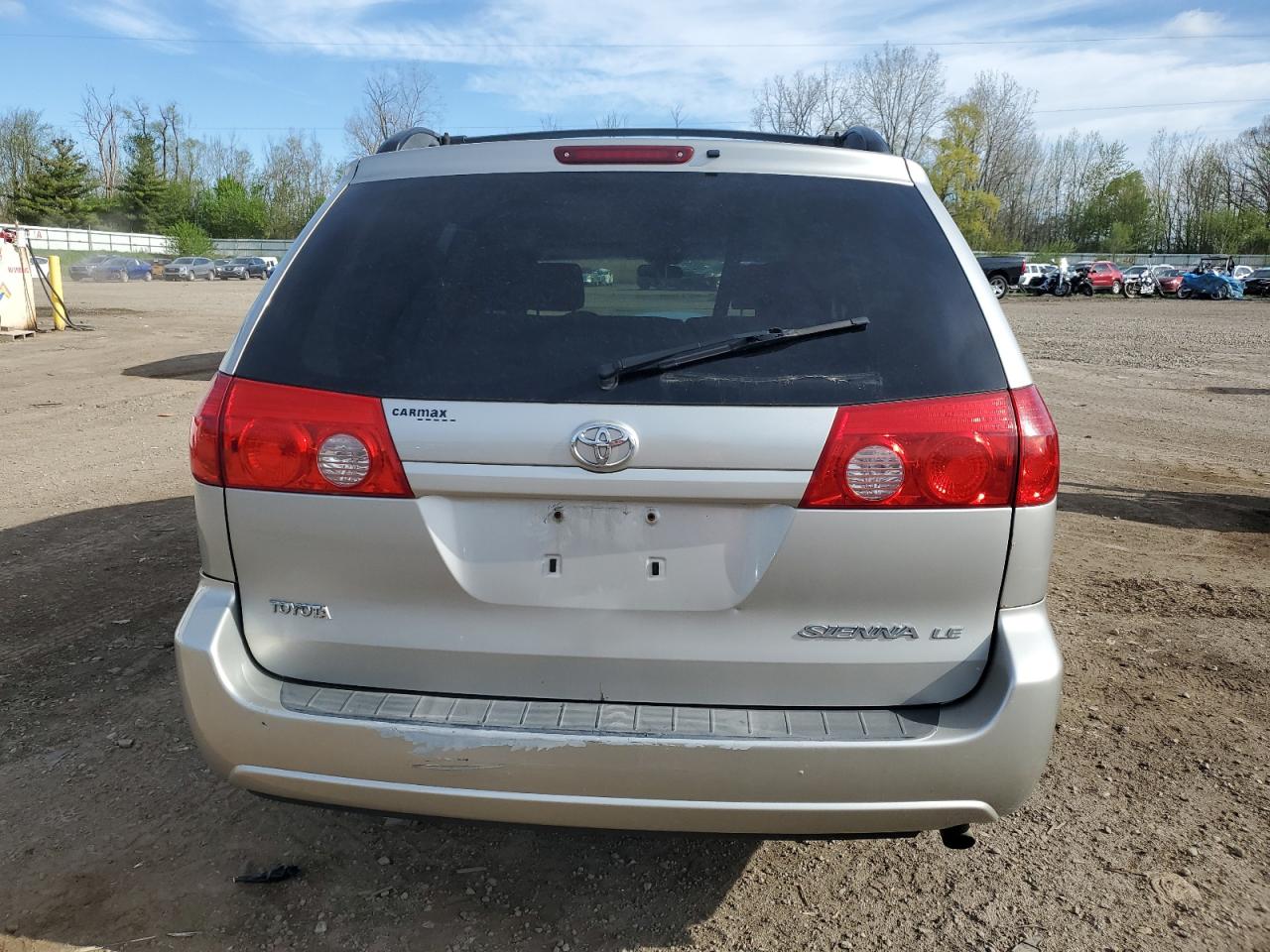 Photo 5 VIN: 5TDZK23C98S154721 - TOYOTA SIENNA 