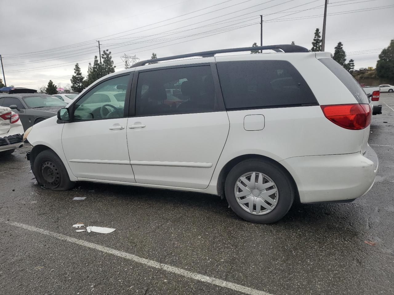 Photo 1 VIN: 5TDZK23C99S242783 - TOYOTA SIENNA 