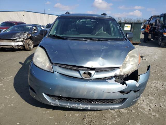 Photo 4 VIN: 5TDZK23C99S259972 - TOYOTA SIENNA CE 