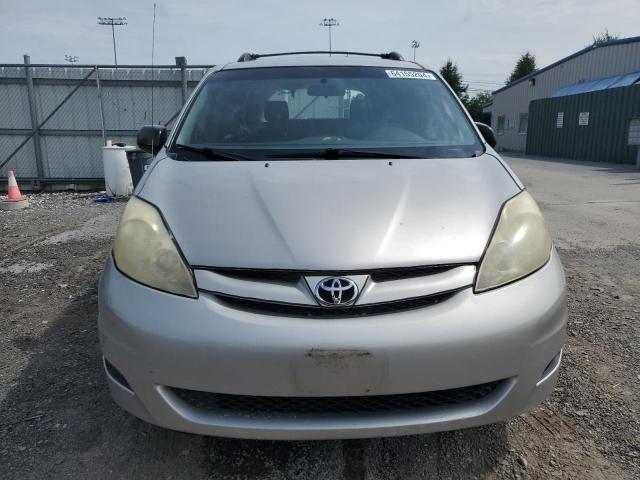 Photo 4 VIN: 5TDZK23CX7S009749 - TOYOTA SIENNA CE 