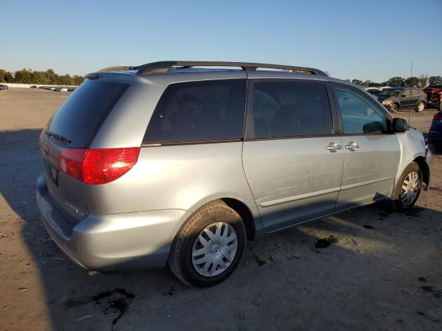 Photo 2 VIN: 5TDZK23CX7S017284 - TOYOTA SIENNA CE 