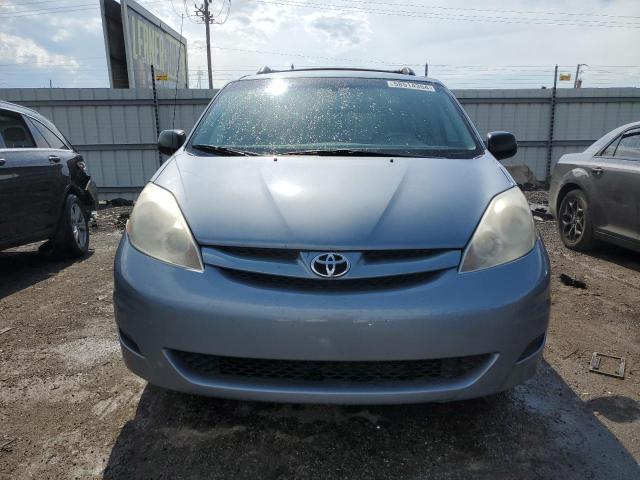 Photo 4 VIN: 5TDZK23CX7S031072 - TOYOTA SIENNA CE 