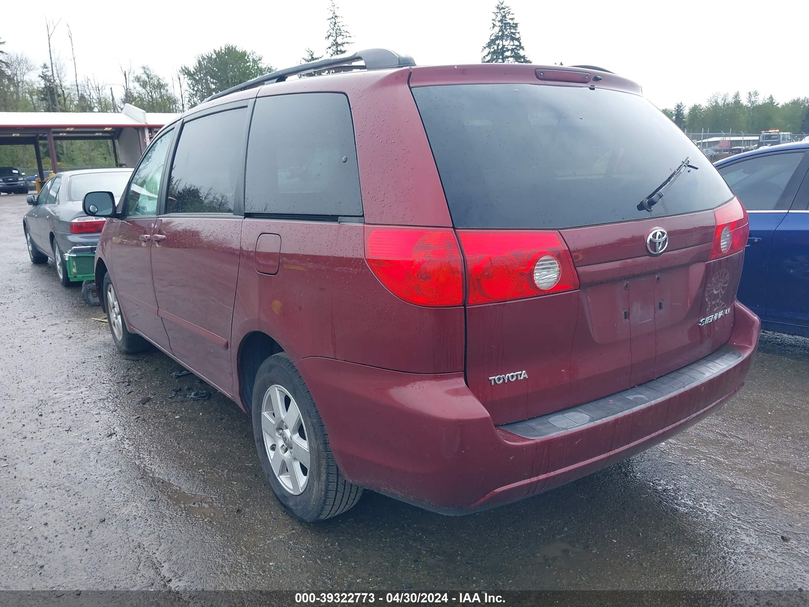 Photo 2 VIN: 5TDZK23CX7S049877 - TOYOTA SIENNA 