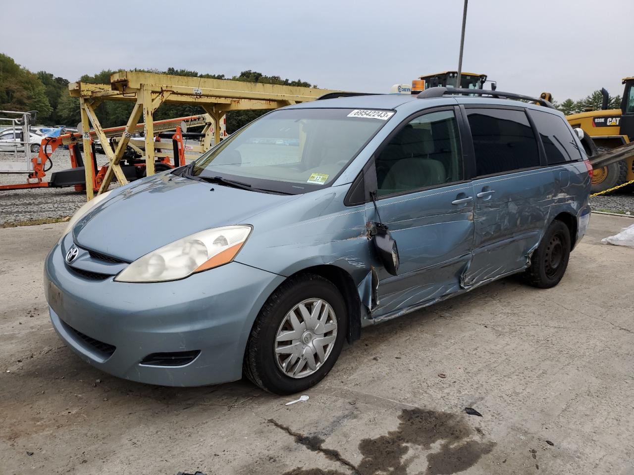 Photo 0 VIN: 5TDZK23CX8S138737 - TOYOTA SIENNA 