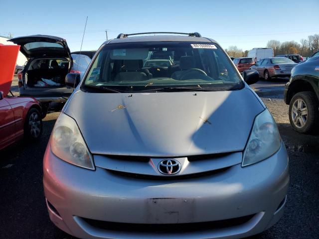 Photo 4 VIN: 5TDZK23CX8S182124 - TOYOTA SIENNA CE 